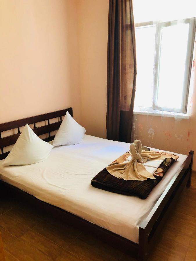 Гостевой Дом Анаит Hotel Pizunda Bagian luar foto