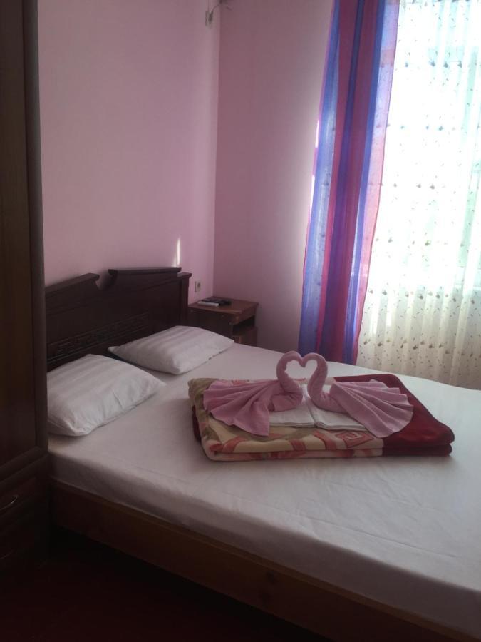 Гостевой Дом Анаит Hotel Pizunda Bagian luar foto